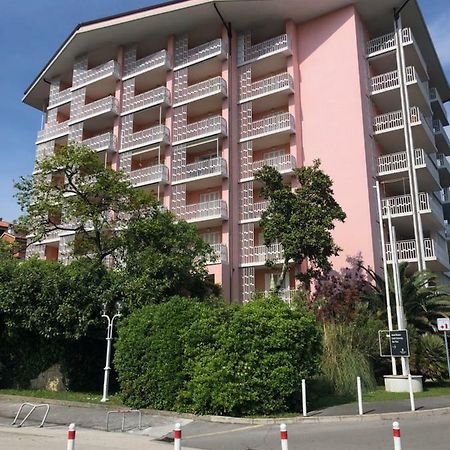 Room 211 - Aparthotel Jadranka Portoroz Exterior photo